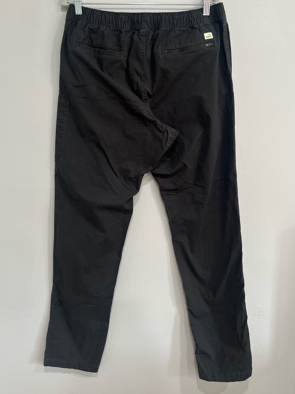 Vuori Black Elastic-Waist Chinos